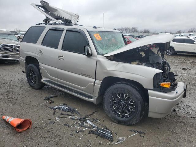 1GKEK63U74J318820 - 2004 GMC YUKON DENALI SILVER photo 4