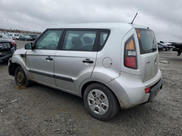 KNDJT2A18B7311538 - 2011 KIA SOUL SILVER photo 2