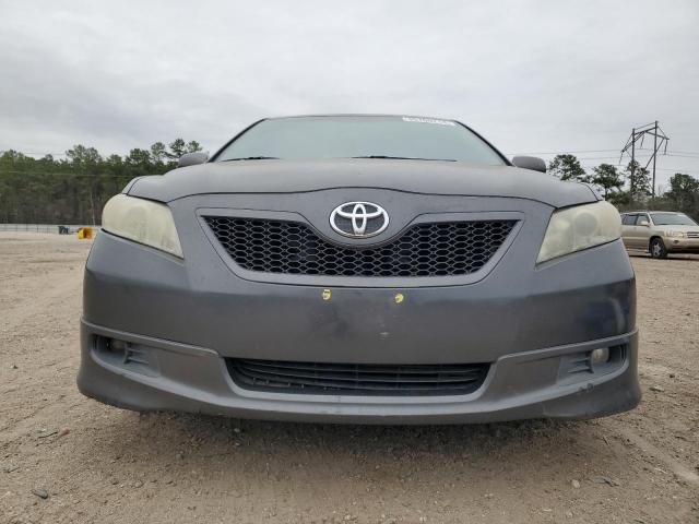 4T1BK46KX9U073543 - 2009 TOYOTA CAMRY SE GRAY photo 5