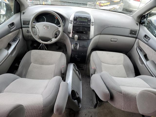 5TDZA23C06S587070 - 2006 TOYOTA SIENNA CE SILVER photo 8