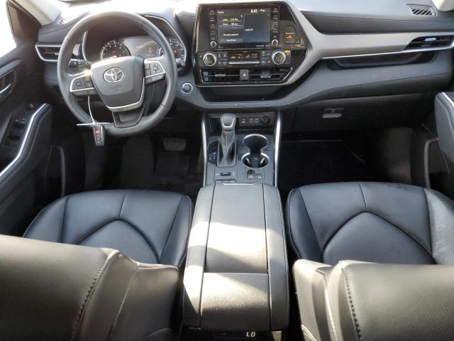 5TDGZRBH0NS213109 - 2022 TOYOTA HIGHLANDER XLE GRAY photo 8