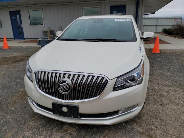 1G4GB5G33EF110675 - 2014 BUICK LACROSSE WHITE photo 5