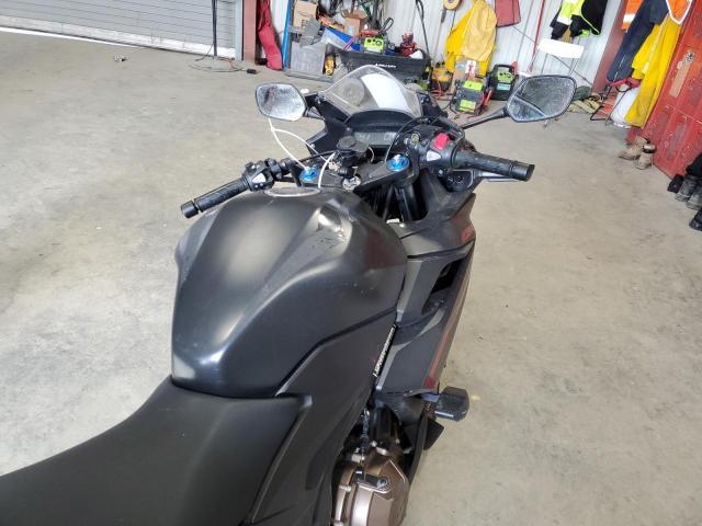 MLHPC6258L5100143 - 2020 HONDA CBR500 RA BLACK photo 5