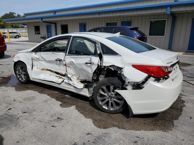 5NPEC4AB2BH318101 - 2011 HYUNDAI SONATA SE WHITE photo 2