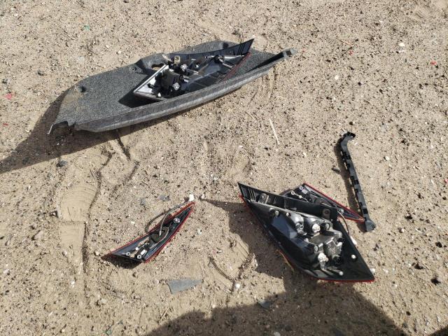 19XFC2F59JE010874 - 2018 HONDA CIVIC LX Սպիտակ լուսանկար 12