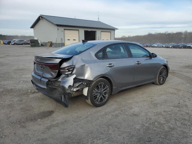 3KPF54AD6PE561812 - 2023 KIA FORTE GT LINE SILVER photo 3