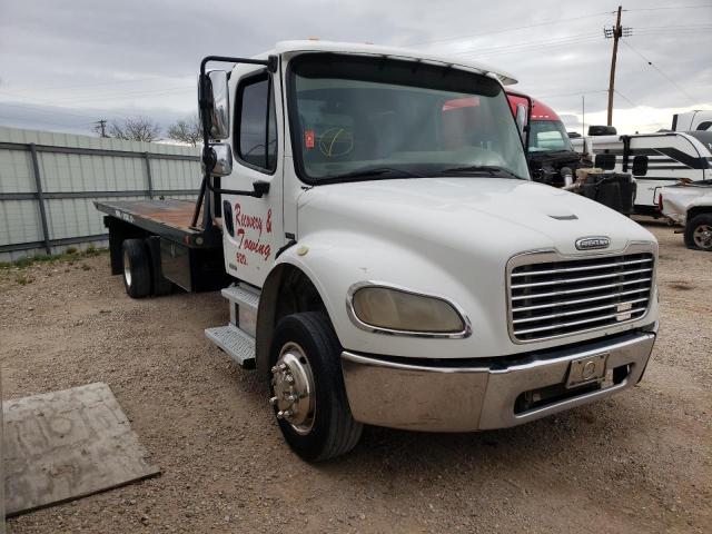 1FVACWCT74HM55959 - 2004 FREIGHTLINER M2 106 MEDIUM DUTY WHITE photo 1