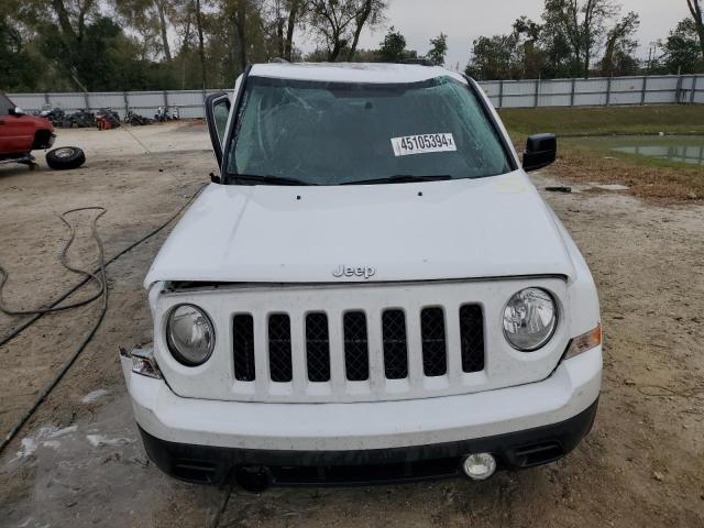 1C4NJPFA9ED660291 - 2014 JEEP PATRIOT LATITUDE WHITE photo 5