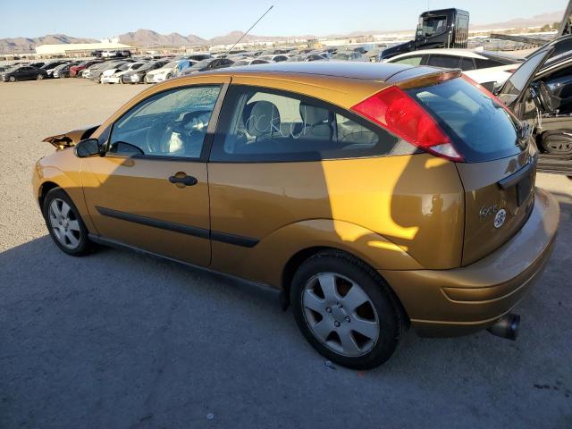 3FAFP31361R165736 - 2001 FORD FOCUS ZX3 GOLD photo 2