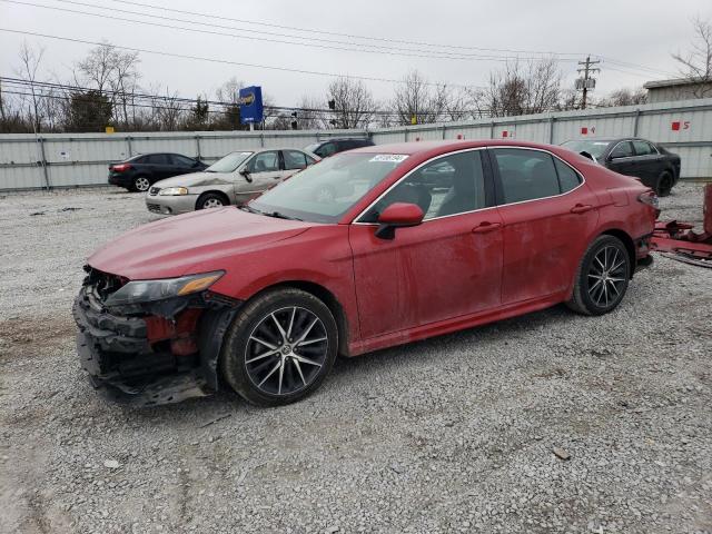 4T1G11AKXMU446605 - 2021 TOYOTA CAMRY SE RED photo 1