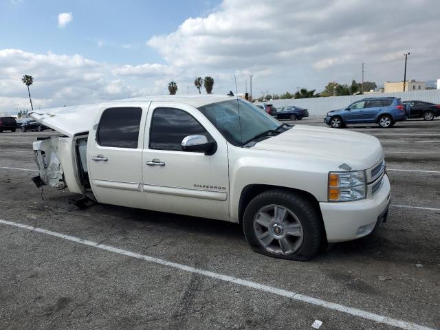 3GCPCTE0XDG236799 - 2013 CHEVROLET SILVERADO C1500 LTZ WHITE photo 4