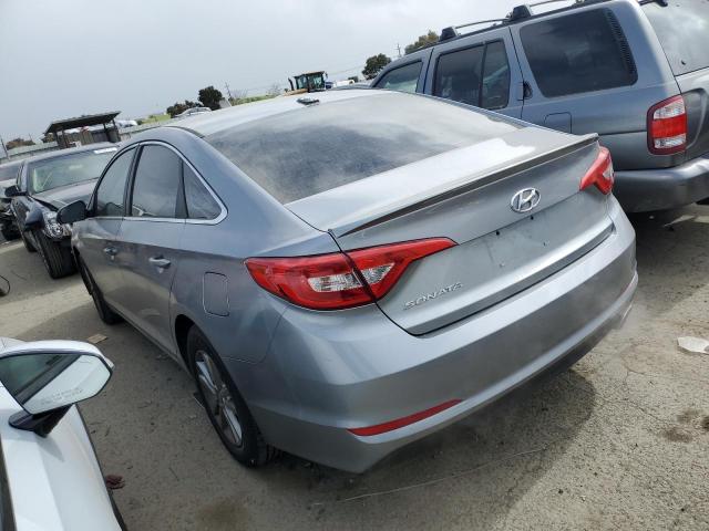 5NPE24AF4FH003103 - 2015 HYUNDAI SONATA SE GRAY photo 2