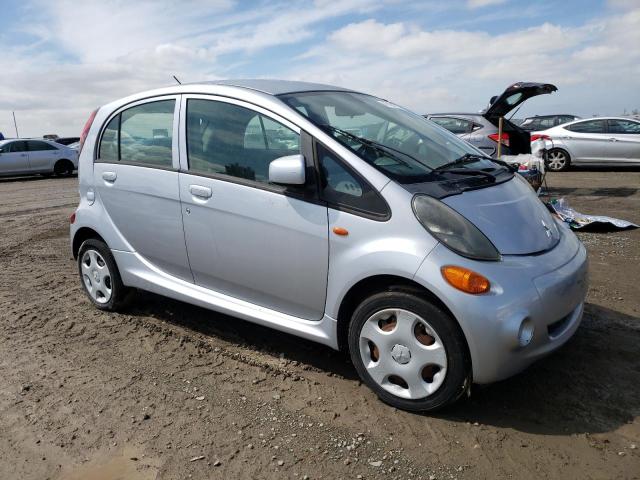 JA3215H15CU008932 - 2012 MITSUBISHI I MIEV ES SILVER photo 4