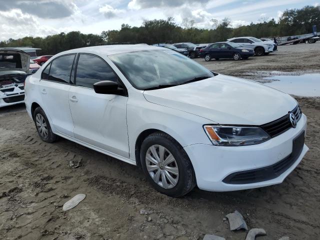 3VW1K7AJ9DM286798 - 2013 VOLKSWAGEN JETTA BASE WHITE photo 4