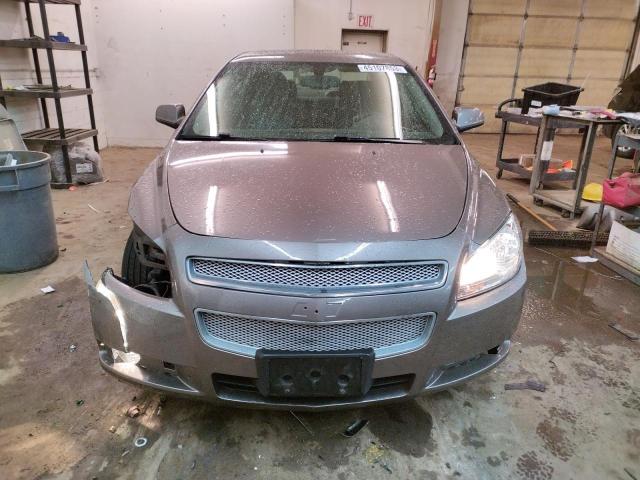 1G1ZE5EB1AF140596 - 2010 CHEVROLET MALIBU LTZ ნაცრისფერი ფოტო 5