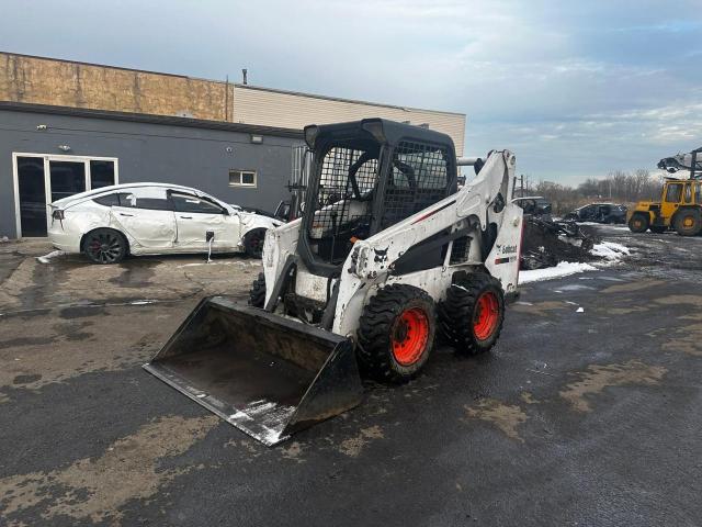 ALM414097 - 2015 BOBCAT S570 WHITE photo 2