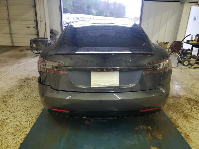 5YJSA1E42JF245893 - 2018 TESLA MODEL S GRAY photo 6
