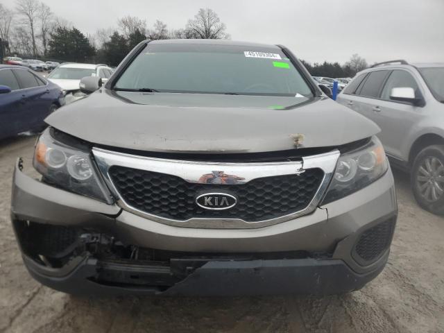 5XYKT3A11DG380362 - 2013 KIA SORENTO LX GRAY photo 5