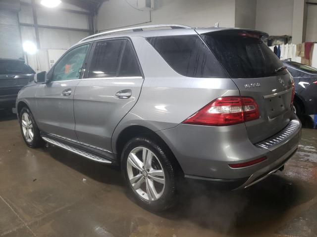 4JGDA5HB0FA619388 - 2015 MERCEDES-BENZ ML 350 4MATIC GRAY photo 2
