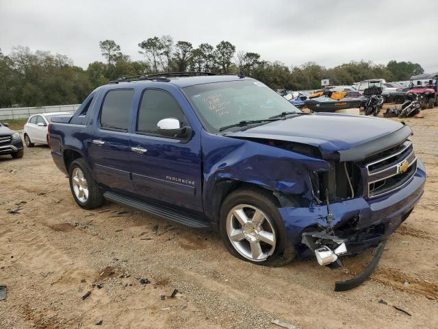 3GNMCFE09DG301864 - 2013 CHEVROLET AVALANCHE LT BLUE photo 4