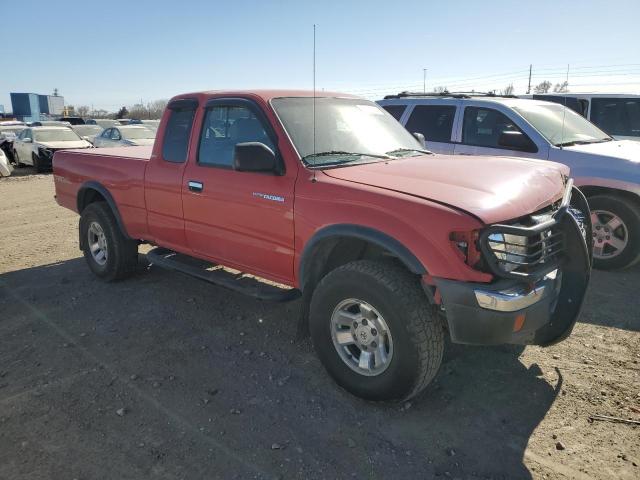 4TAWN72N8YZ578167 - 2000 TOYOTA TACOMA XTRACAB RED photo 4