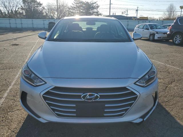 KMHD74LFXHU120957 - 2017 HYUNDAI ELANTRA SE SILVER photo 5