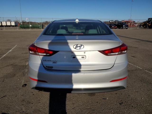 KMHD74LFXHU120957 - 2017 HYUNDAI ELANTRA SE SILVER photo 6