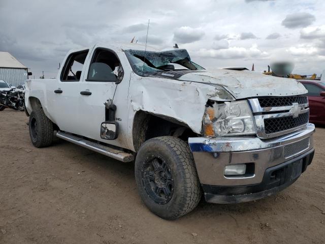 1GC1KXC88CF191032 - 2012 CHEVROLET SILVERADO K2500 HEAVY DUTY LT WHITE photo 4