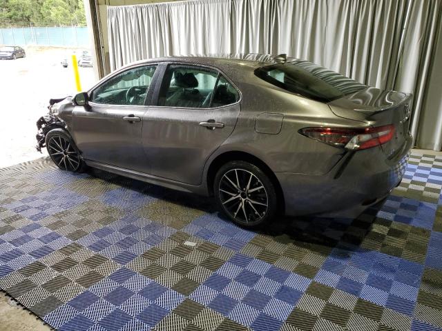 4T1G11BK0PU100145 - 2023 TOYOTA CAMRY SE NIGHT SHADE GRAY photo 2
