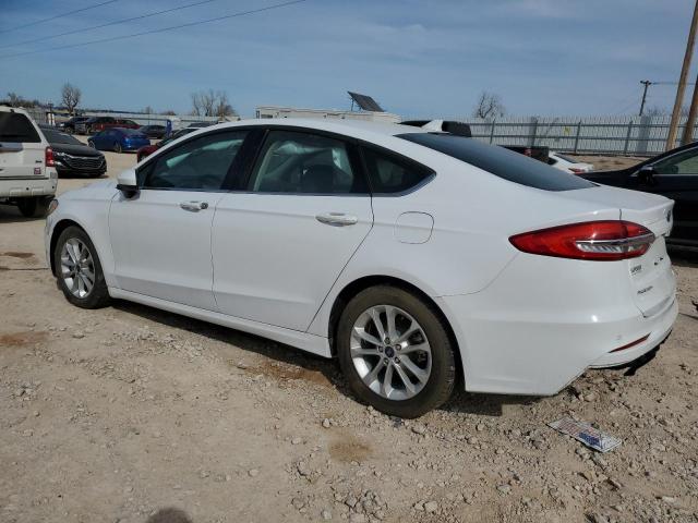 3FA6P0HD9LR161163 - 2020 FORD FUSION SE WHITE photo 2