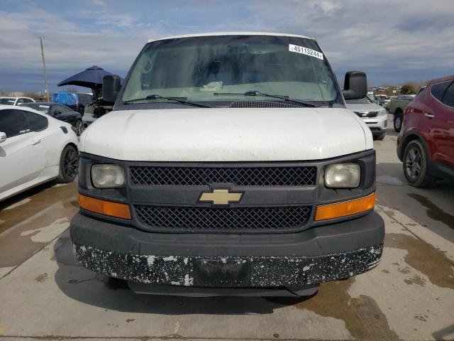 1GCWGGCG1E1128269 - 2014 CHEVROLET EXPRESS G2 WHITE photo 5