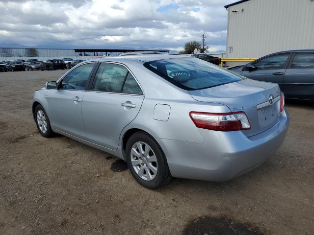 4T1BB46KX7U008186 - 2007 TOYOTA CAMRY HYBRID SILVER photo 2