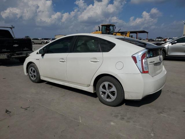 JTDKN3DU1F0412509 - 2015 TOYOTA PRIUS WHITE photo 2