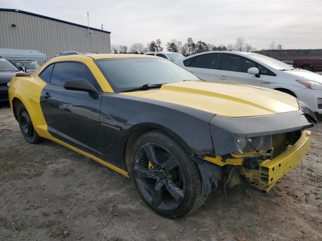 2G1FA1E36D9238469 - 2013 CHEVROLET CAMARO LS TWO TONE photo 4