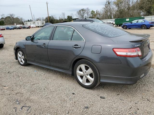 4T1BF3EK2BU119842 - 2011 TOYOTA CAMRY BASE GRAY photo 2