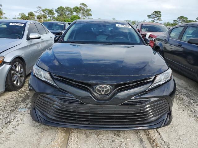 4T1B11HK2KU688351 - 2019 TOYOTA CAMRY L BLACK photo 5