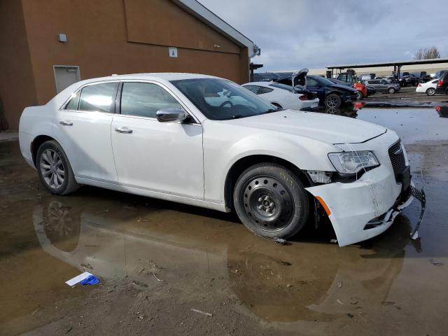 2C3CCAKG0KH690887 - 2019 CHRYSLER 300 LIMITED WHITE photo 4