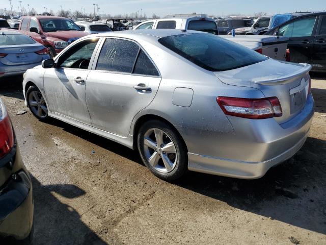 4T1BF3EK8BU139030 - 2011 TOYOTA CAMRY BASE SILVER photo 2