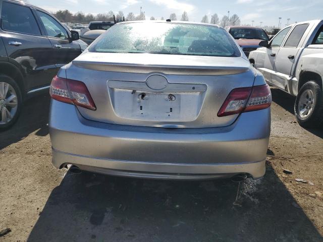 4T1BF3EK8BU139030 - 2011 TOYOTA CAMRY BASE SILVER photo 6