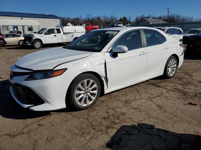 4T1B11HK6JU508514 - 2018 TOYOTA CAMRY L WHITE photo 1