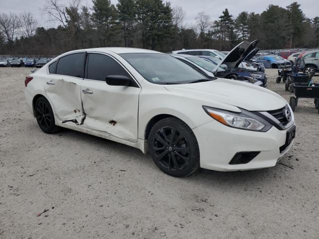 1N4AL3AP6JC274835 - 2018 NISSAN ALTIMA 2.5 WHITE photo 4