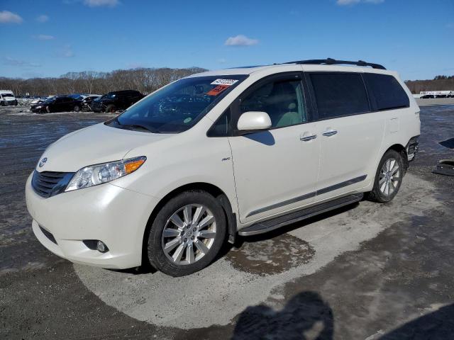 2017 TOYOTA SIENNA XLE, 