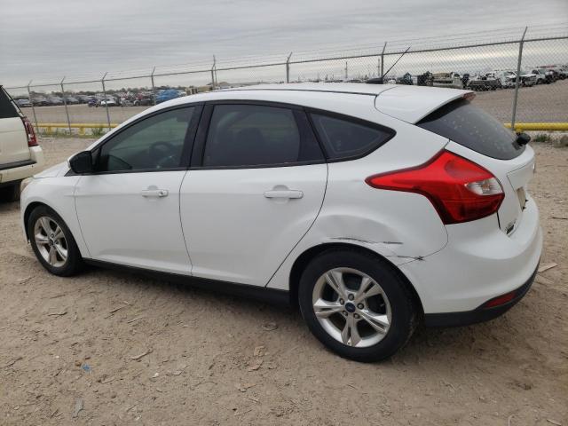 1FADP3K29EL119156 - 2014 FORD FOCUS SE WHITE photo 2