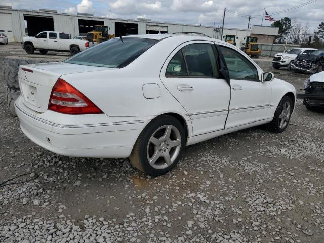 WDBRF61JX2F230305 - 2002 MERCEDES-BENZ C 240 WHITE photo 3