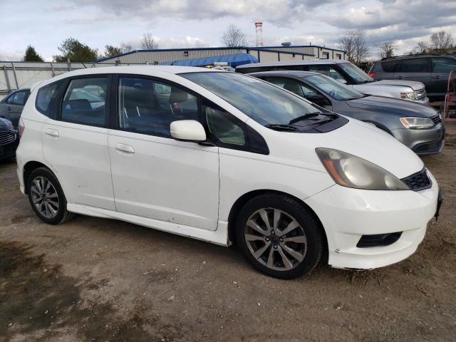 JHMGE8H56CC026859 - 2012 HONDA FIT SPORT WHITE photo 4