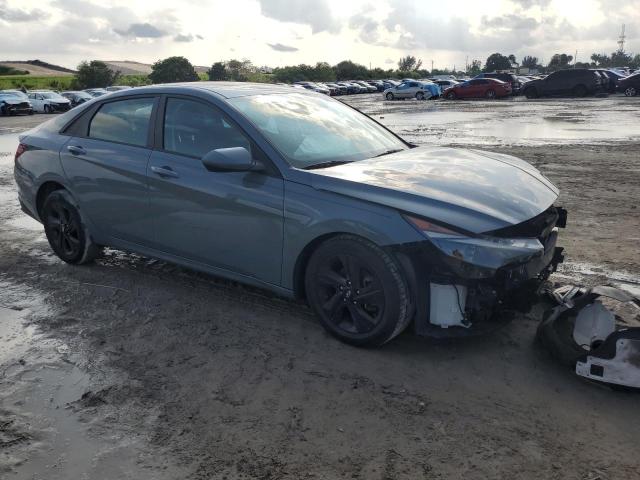 KMHLS4AG8NU227121 - 2022 HYUNDAI ELANTRA SEL GRAY photo 4