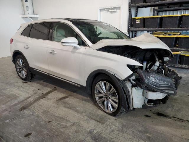 2LMTJ8LP5GBL22692 - 2016 LINCOLN MKX RESERVE WHITE photo 4