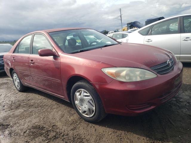 JTDBE32K520118932 - 2002 TOYOTA CAMRY LE RED photo 4