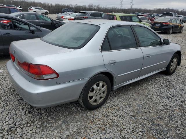 1HGCG566X2A166798 - 2002 HONDA ACCORD EX SILVER photo 3