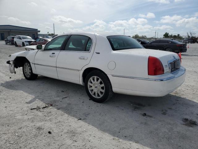 2LNBL8CV7BX750954 - 2011 LINCOLN TOWN CAR SIGNATURE LIMITED WHITE photo 2